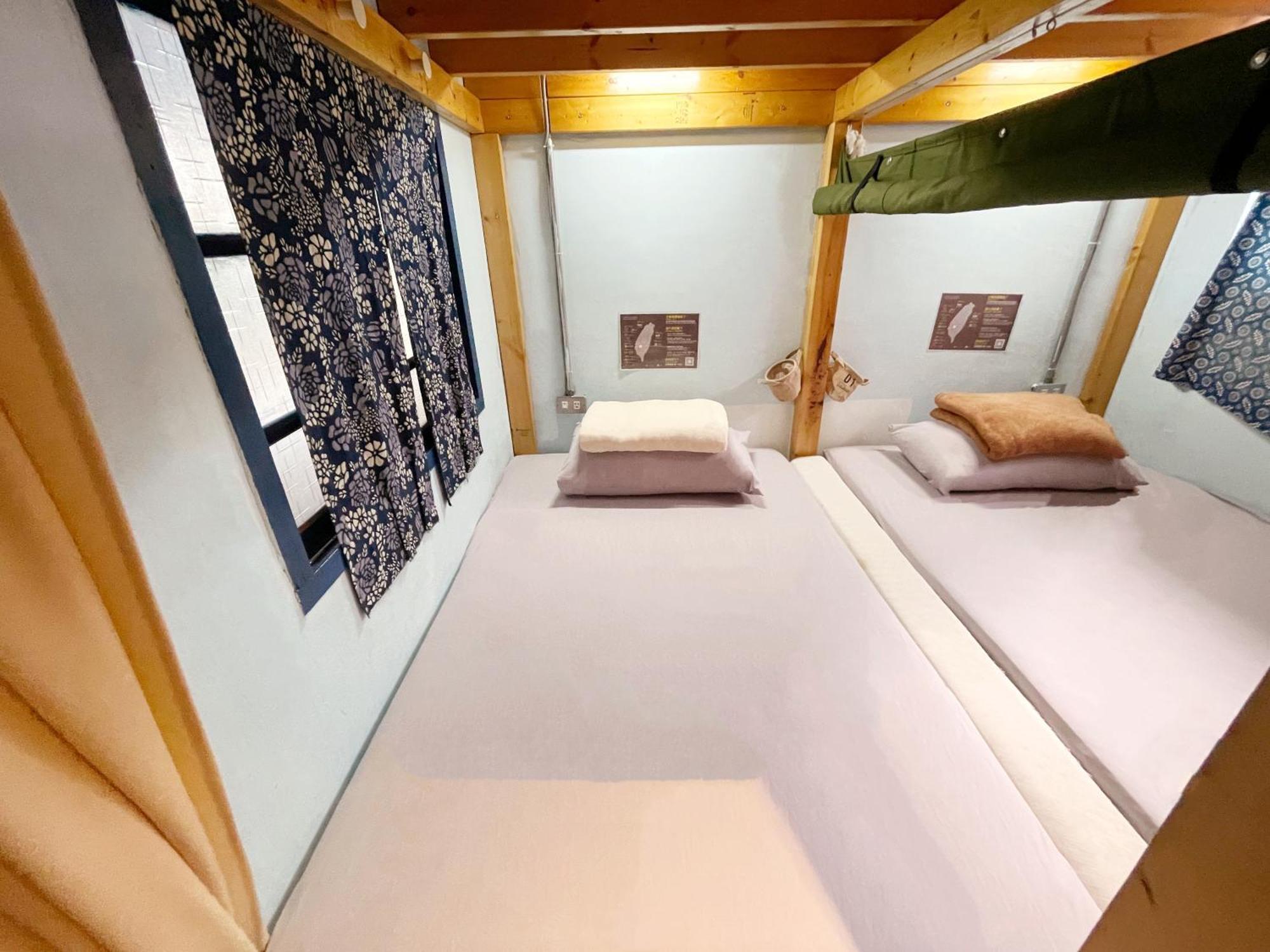 Fuqi Hostel - Heping Tainan Bagian luar foto